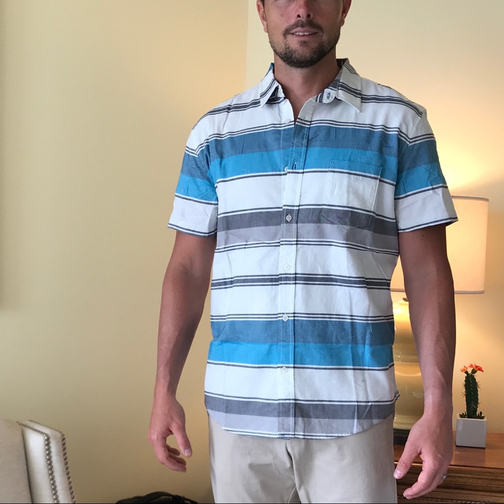 Aeropostale Men’s Casual SS Button Down Shirt